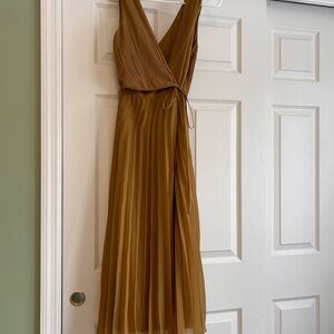 NWT ASOS DESIGN Mustard Pleated Wrap Front Midi Dress - Size 4
